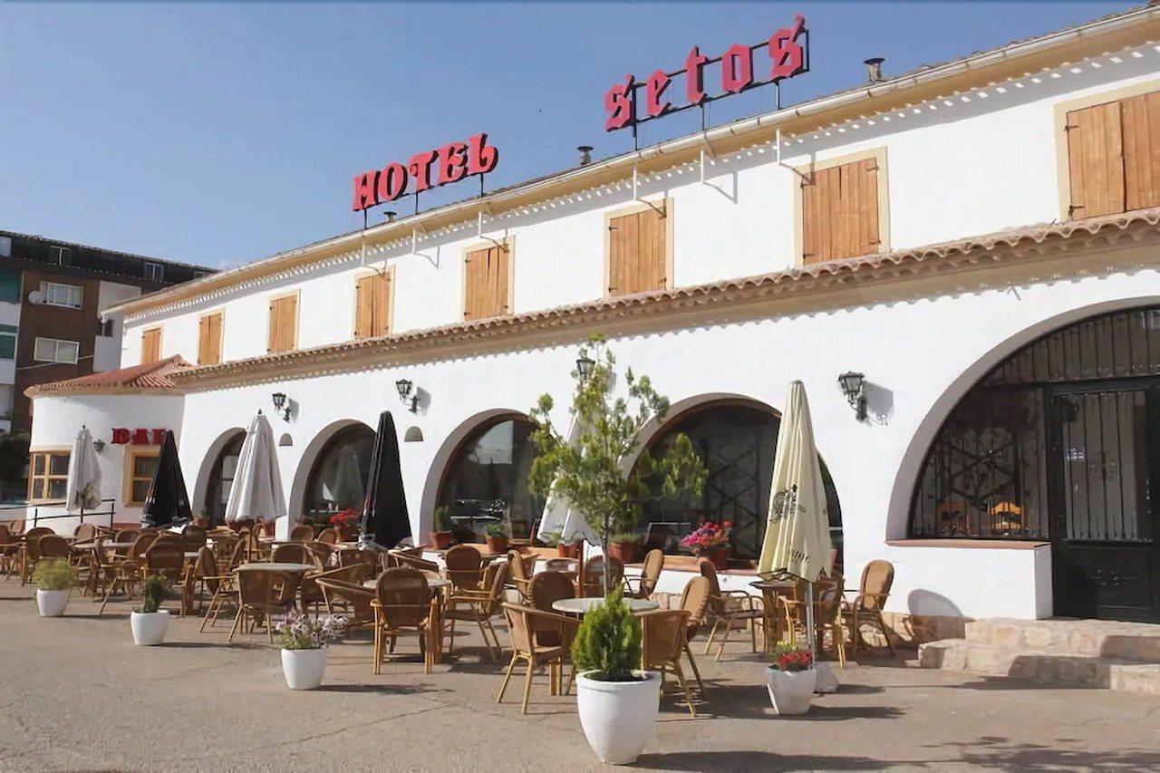 Hotel Restaurante Setos Motilla Del Palancar Bagian luar foto
