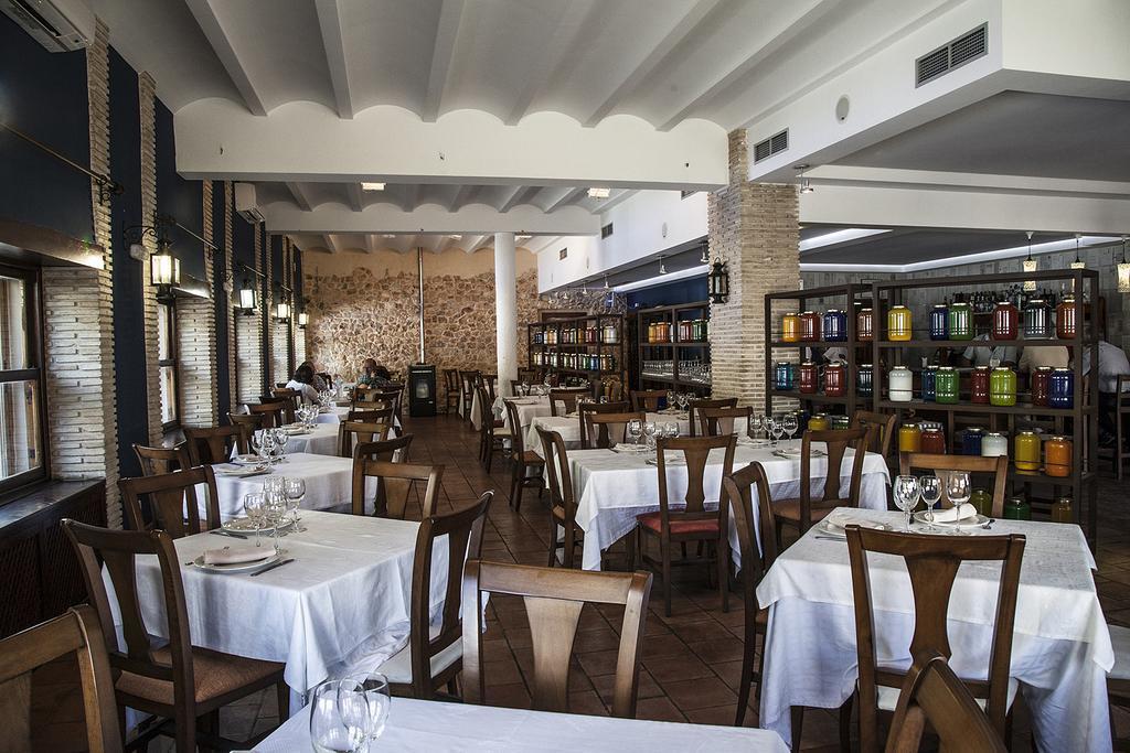 Hotel Restaurante Setos Motilla Del Palancar Bagian luar foto