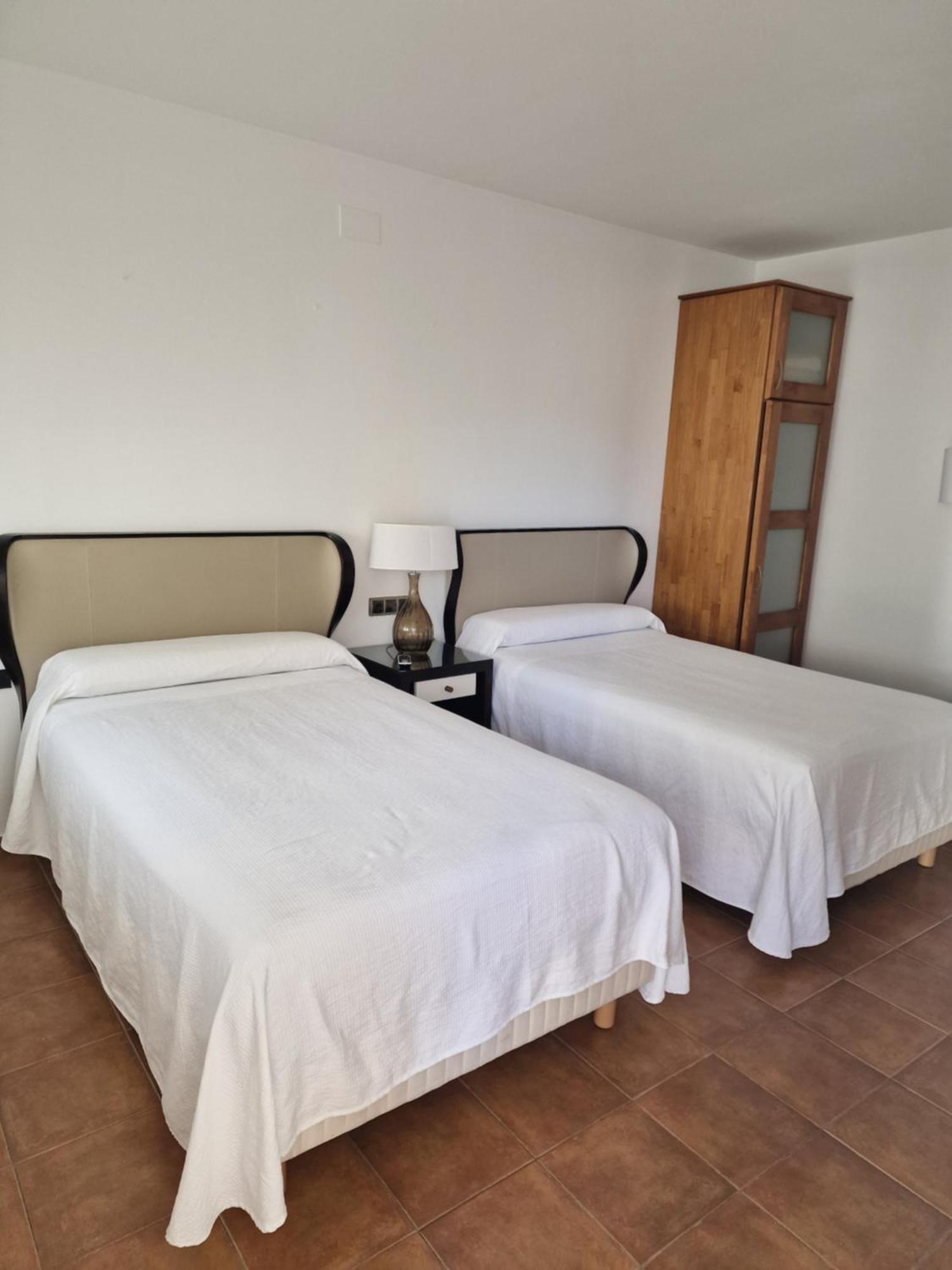 Hotel Restaurante Setos Motilla Del Palancar Bagian luar foto